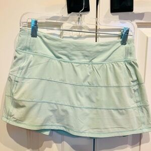 Lululemon tennis skirt. Size 6. Mint green